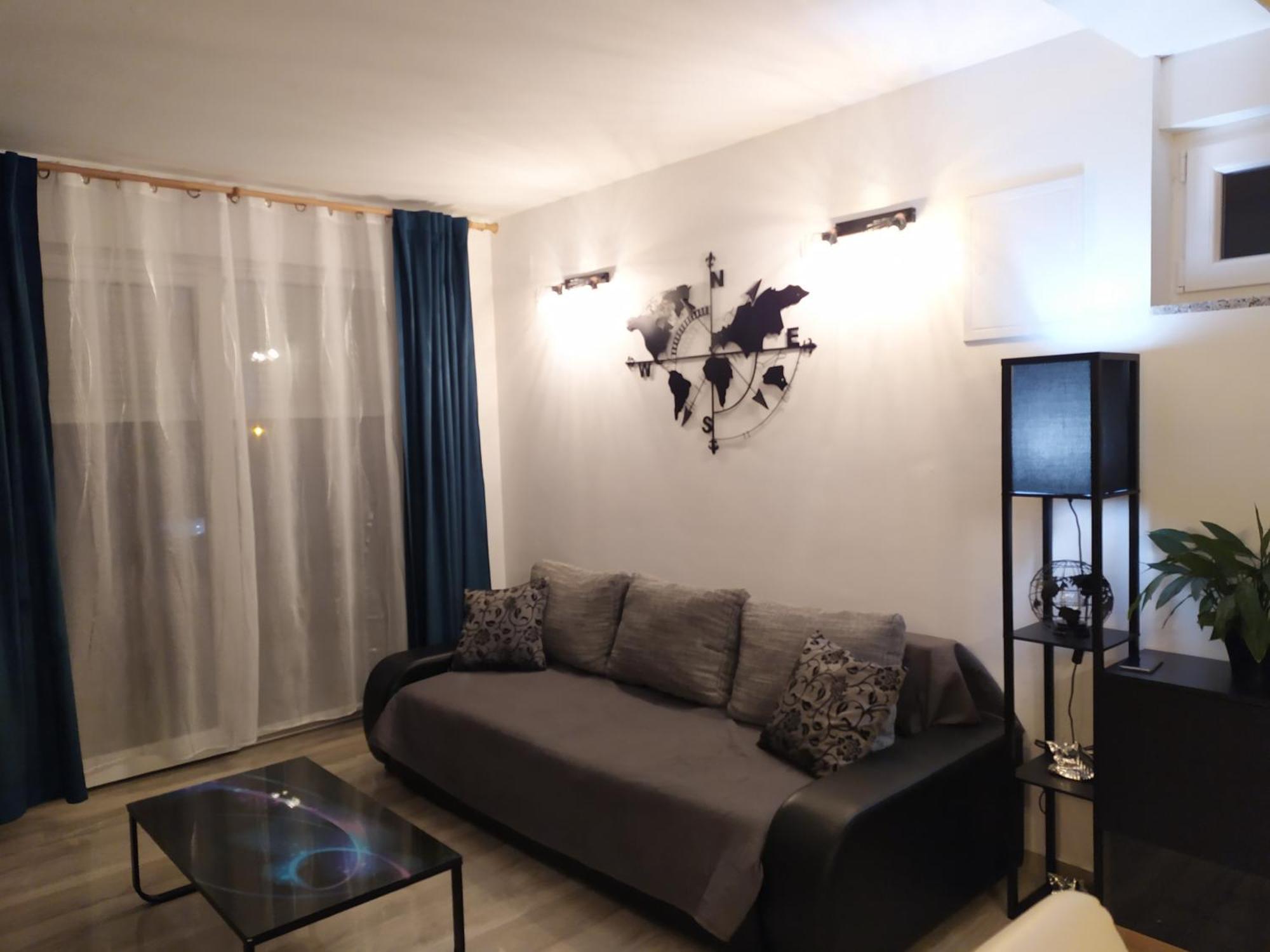 Apartmani Mira Nin Luaran gambar