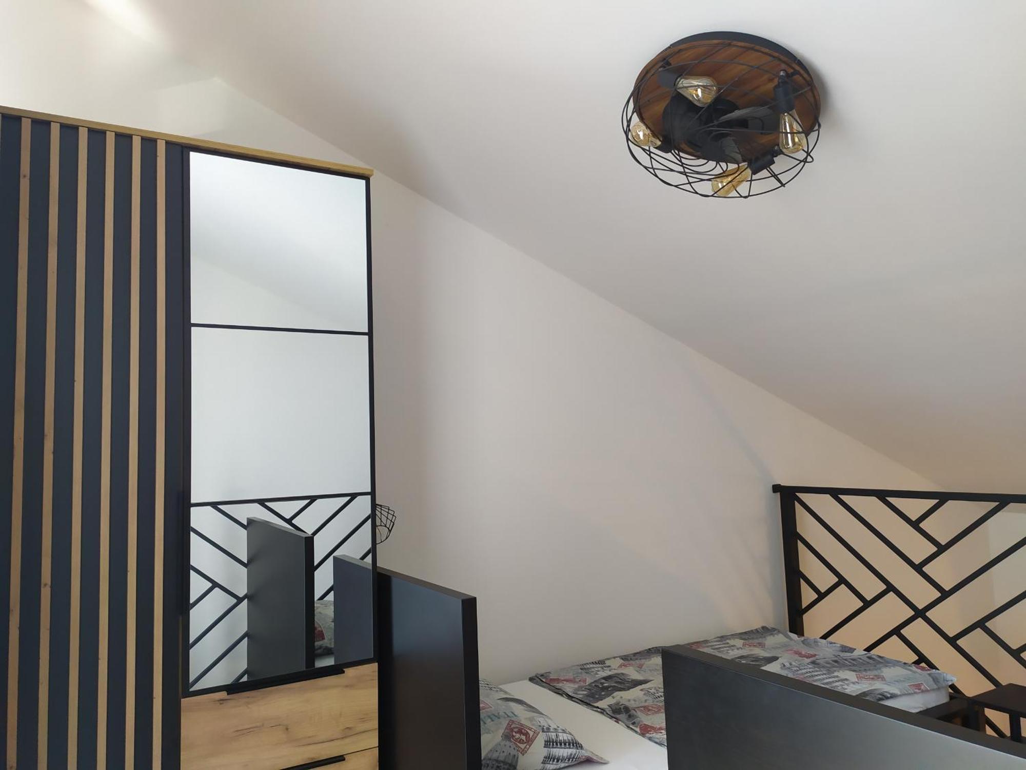 Apartmani Mira Nin Luaran gambar