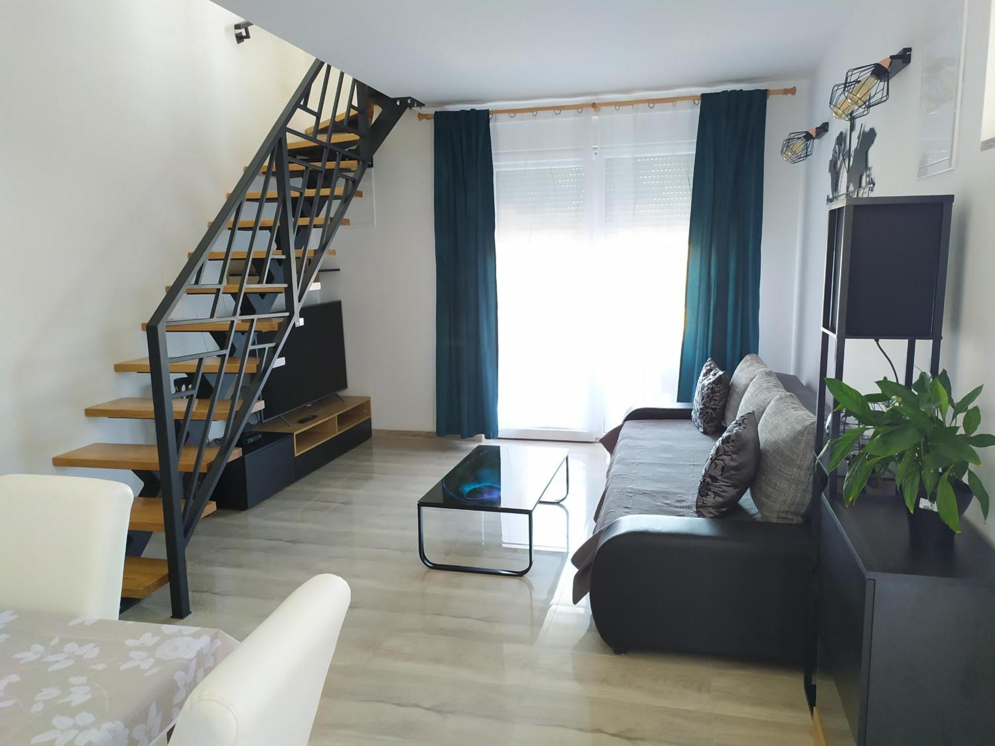 Apartmani Mira Nin Luaran gambar