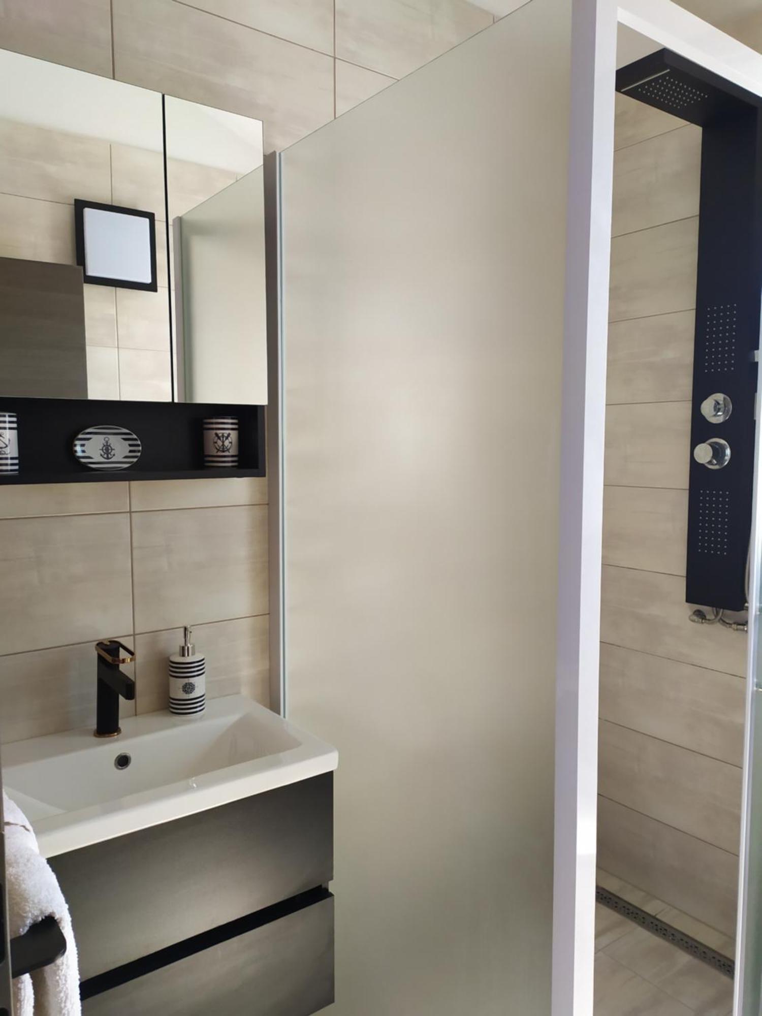 Apartmani Mira Nin Luaran gambar